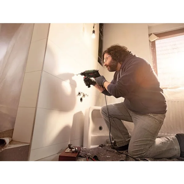 Perceuse à percussion UniversalImpact 700 BOSCH