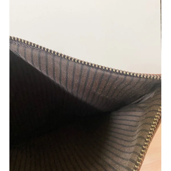Pochette "Dad Life" Personnalisée – Élégante et Pratique avec Aspect Cuir Grainé