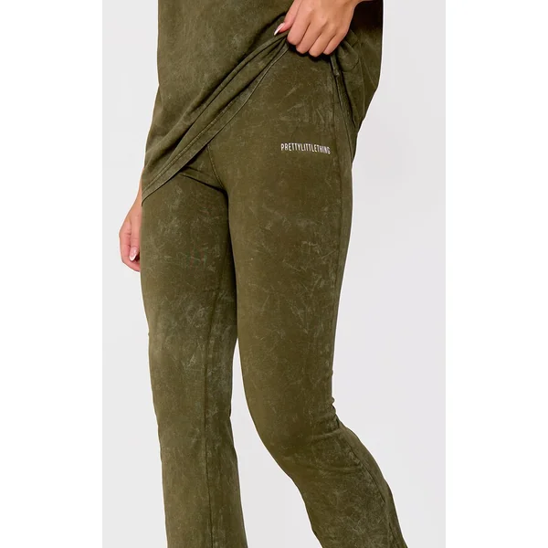Prettylittlething Pantalon Évasé Taille Haute Imprimé Effet Délavé