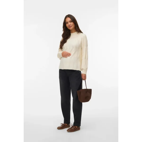 Pull de grossesse en maille douce col montant – coloris écru