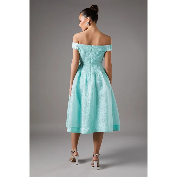 Robe de Bal Texturée à Épaules Dénudées