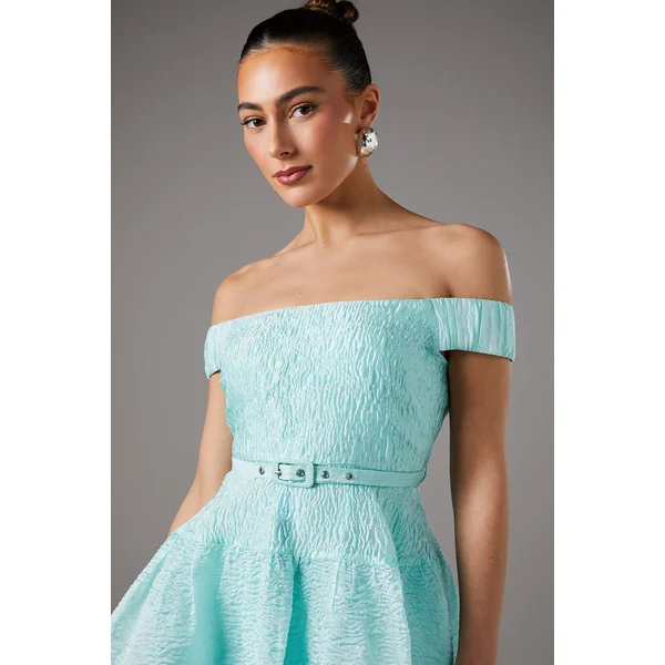 Robe de Bal Texturée à Épaules Dénudées