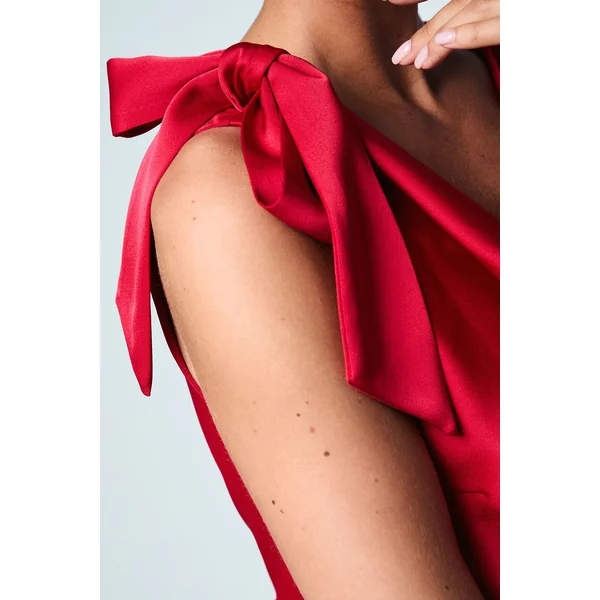 Robe de Demoiselle d'Honneur Maxi Colonne en Satin avec Détail Drapé et Liens aux Épaules