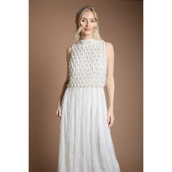 Robe De Mariée En Georgette Avec Superposition De Perles