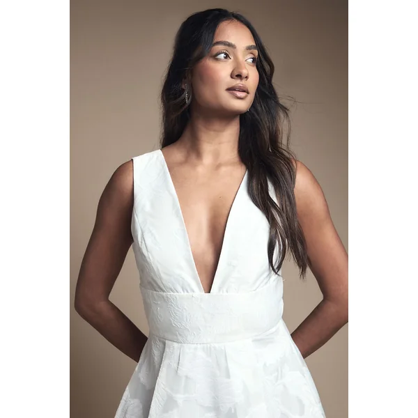 Robe de Mariée Mi-Longue Jacquard à Décolleté Plongeant