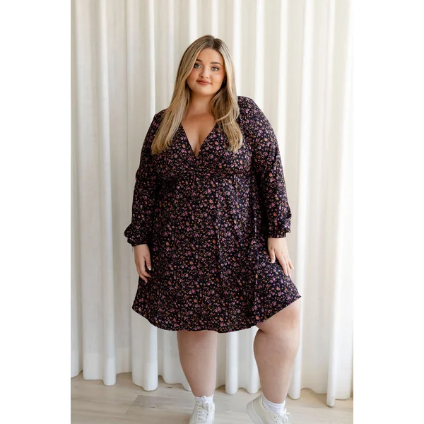 Robe LOLITA (taille élastique/manches bouffantes) - à fleurs noir & rose