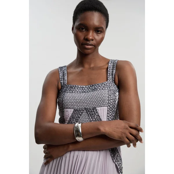 Robe Longue Plissée Ornée De Perles Pour Femme Petite Taille