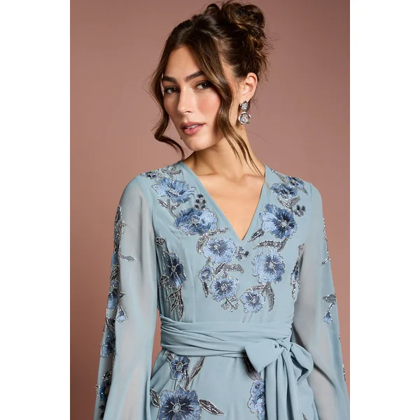 Robe Maxi Asymétrique Ornée de Sequins et Broderies
