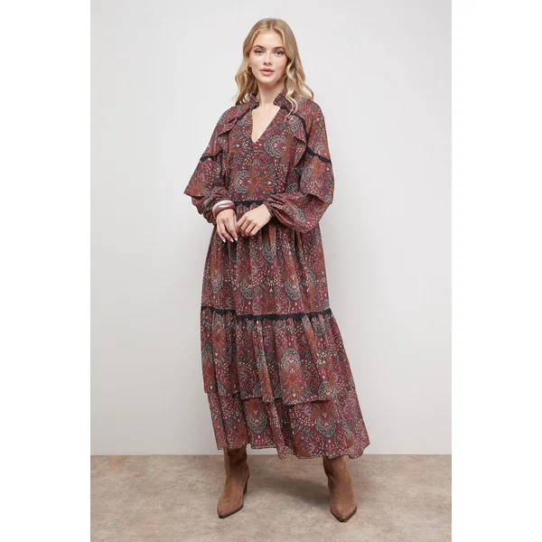 Robe Maxi Bohème Imprimée à Détail Cape et Finitions Dentelle
