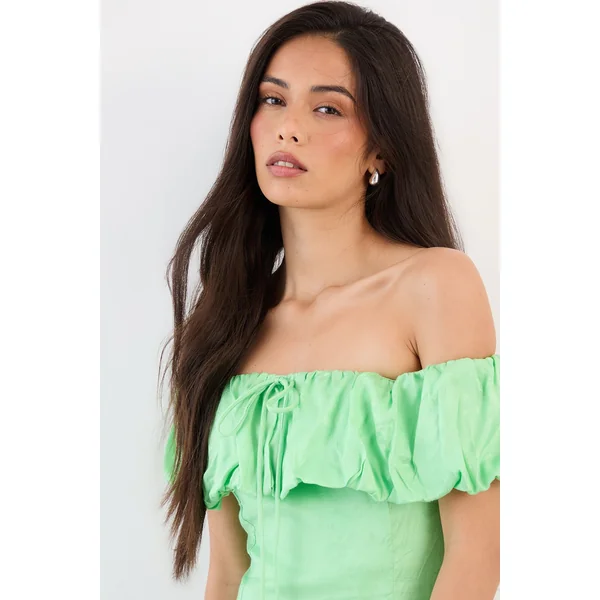Robe Midi Paysanne En Jacquard Satin Viscose Avec Épaules Dénudées Et Empiècements Godets