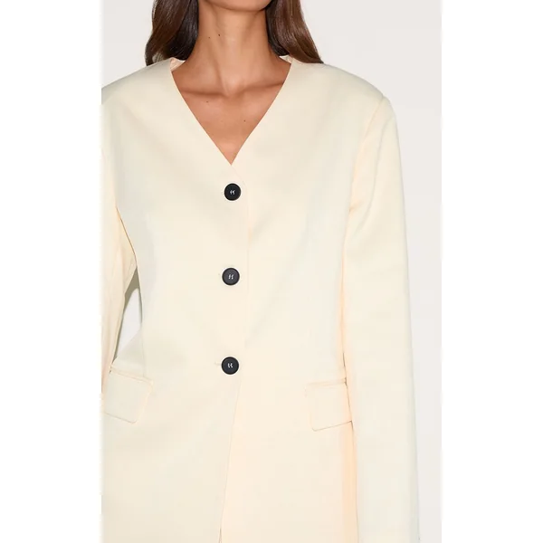 Sable Blazer Ajusté Sans Col Boutonné En Tissu Premium