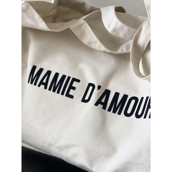 Sac Personnalisé "Mamie d'Amour" – Cadeau Chaleureux et Pratique pour Mamie