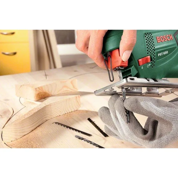 Scie sauteuse PST 650 BOSCH