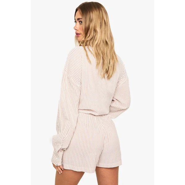 Shorts à taille contrastante avec rayures texturées