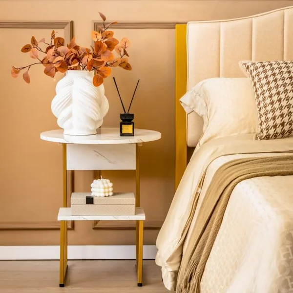 Table d'Appoint en Faux Marbre Blanc avec Plateau Rond et Étagère Carrée et Structure Dorée 50 x 34 x 61 cm