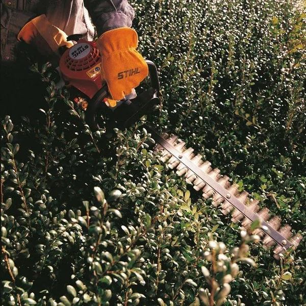 Taille-haie thermique HS45-45CM STIHL