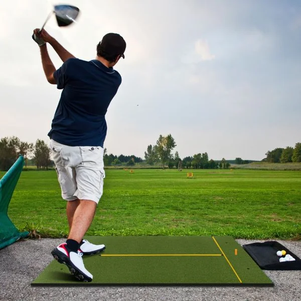 Tapis de Frappe de Golf 152 x 92 cm avec 2 Positions de Tee et 2 Bâtons d'Alignement 6 Trous de Tee Pré-percés pour Intérieure/Extérieure