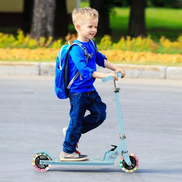 Trottinette Enfant Pliable 2 Roues Clignotantes Automatiques Hauteur Réglable Poignée TPR Alliage d'Aluminium 3-8 Ans 5 Couleurs au Choix