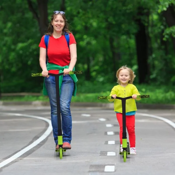 Trottinette Enfants 2 Roues Système de Compression HIC Roulements ABEC-9 Plateforme en Aluminium 7 Ans Charge 100KG Vert