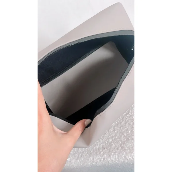 ✨ Trousse de Toilette Personnalisée DADDY COOL - Parce qu’un papa stylé mérite aussi ses essentiels bien rangés.