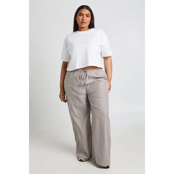 T-shirt Court Ample Et Boxy Oversize Plus Basic