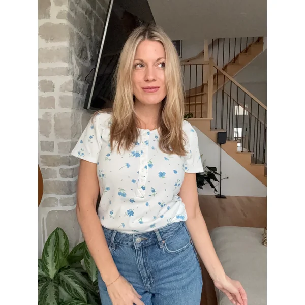 T-shirt TALIA à boutons - fleuri bleu poudre