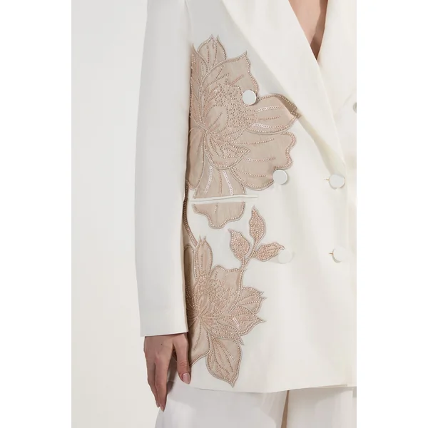 Veste d'été premium ornée d'appliqué sur mesure